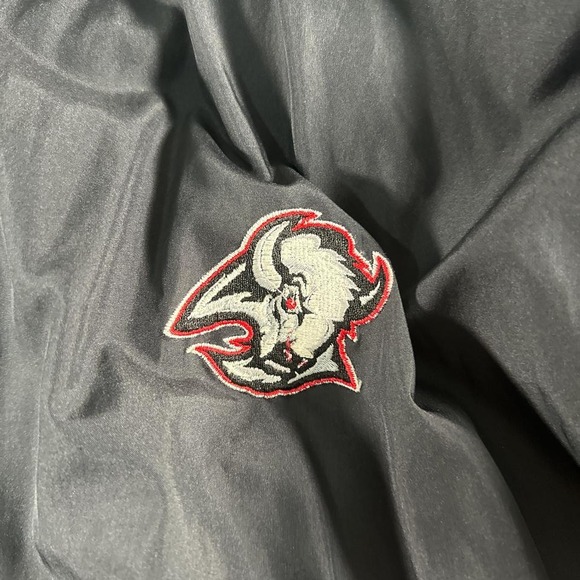 Black and red NHL Buffalo Sabres jacket - Picture 2 of 7